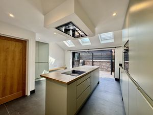 Open Plan Dining Kitcchen- click for photo gallery